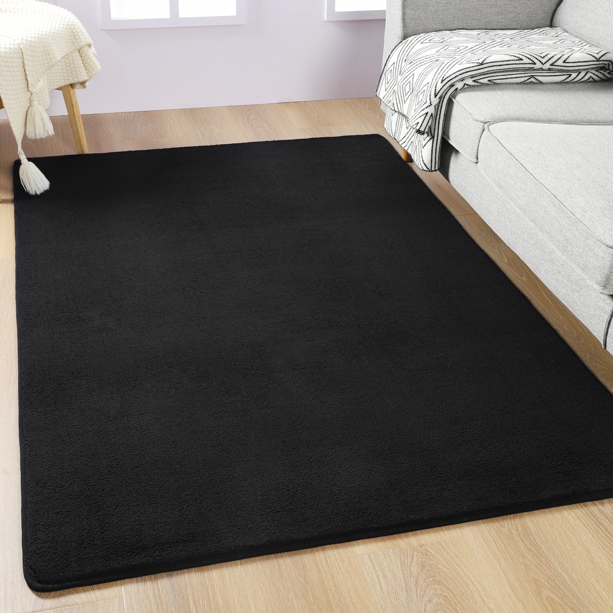 Black Rectangular Rug – Soft, Non-Slip & Comfortable